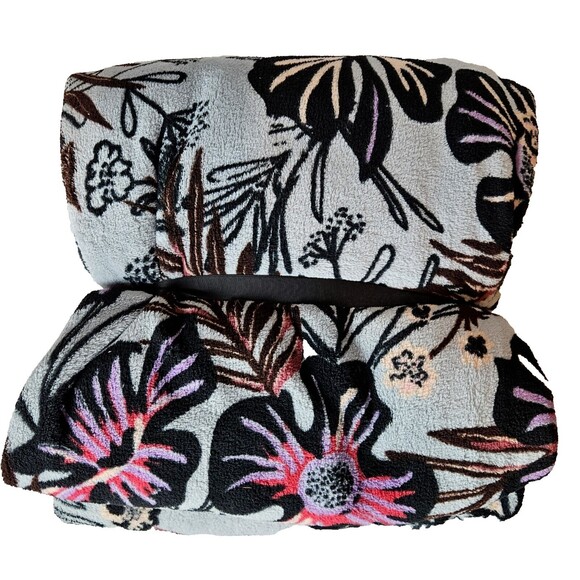 Vera Bradley Soft Fleece Throw Blanket 80 x 50 New - Picture 2 of 2
